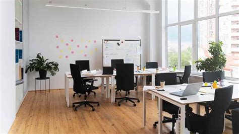 Meaning of kantor .